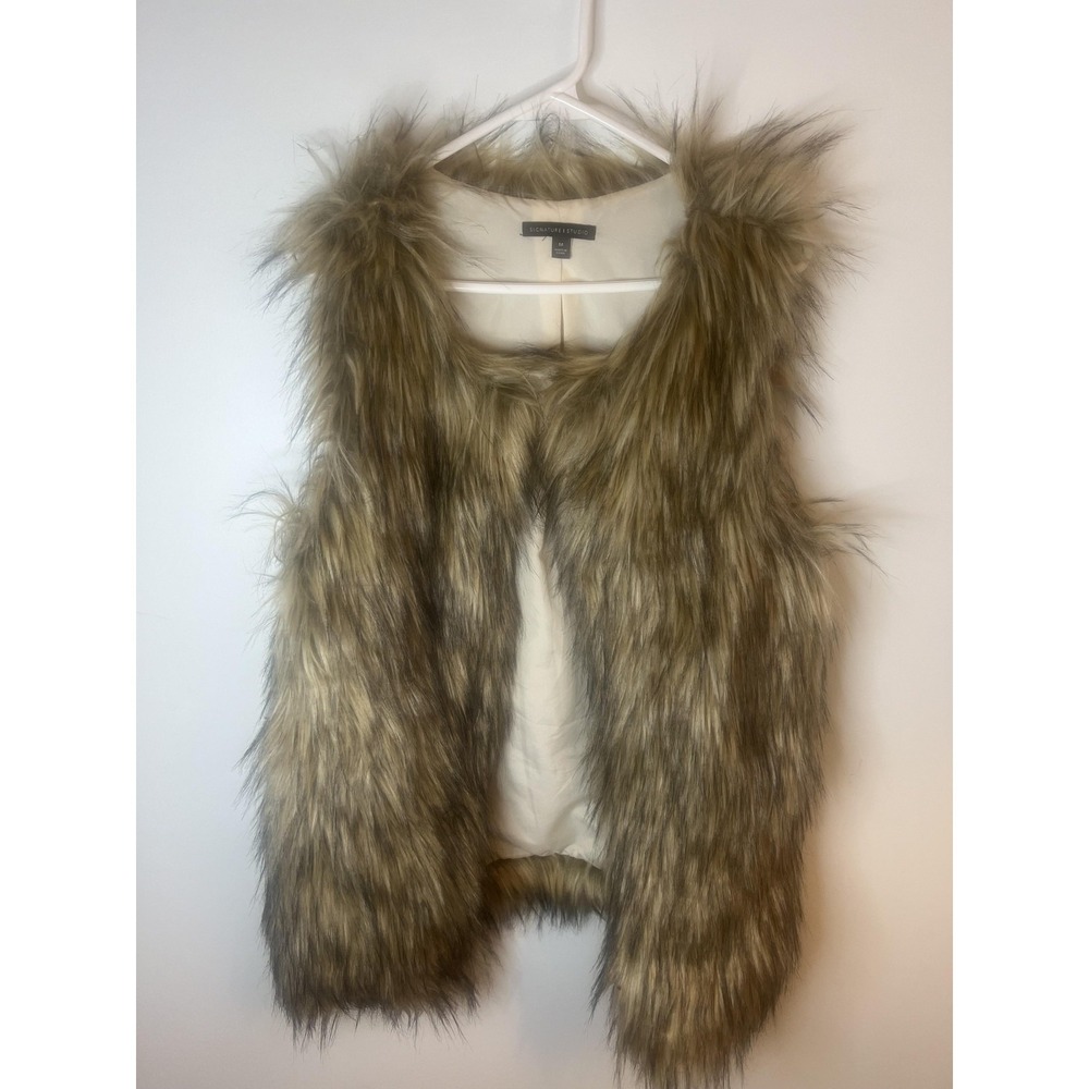 Signature Studio Vest Wm Med Brown Faux Fur Open Boho Chic Luxury Old Money Glam